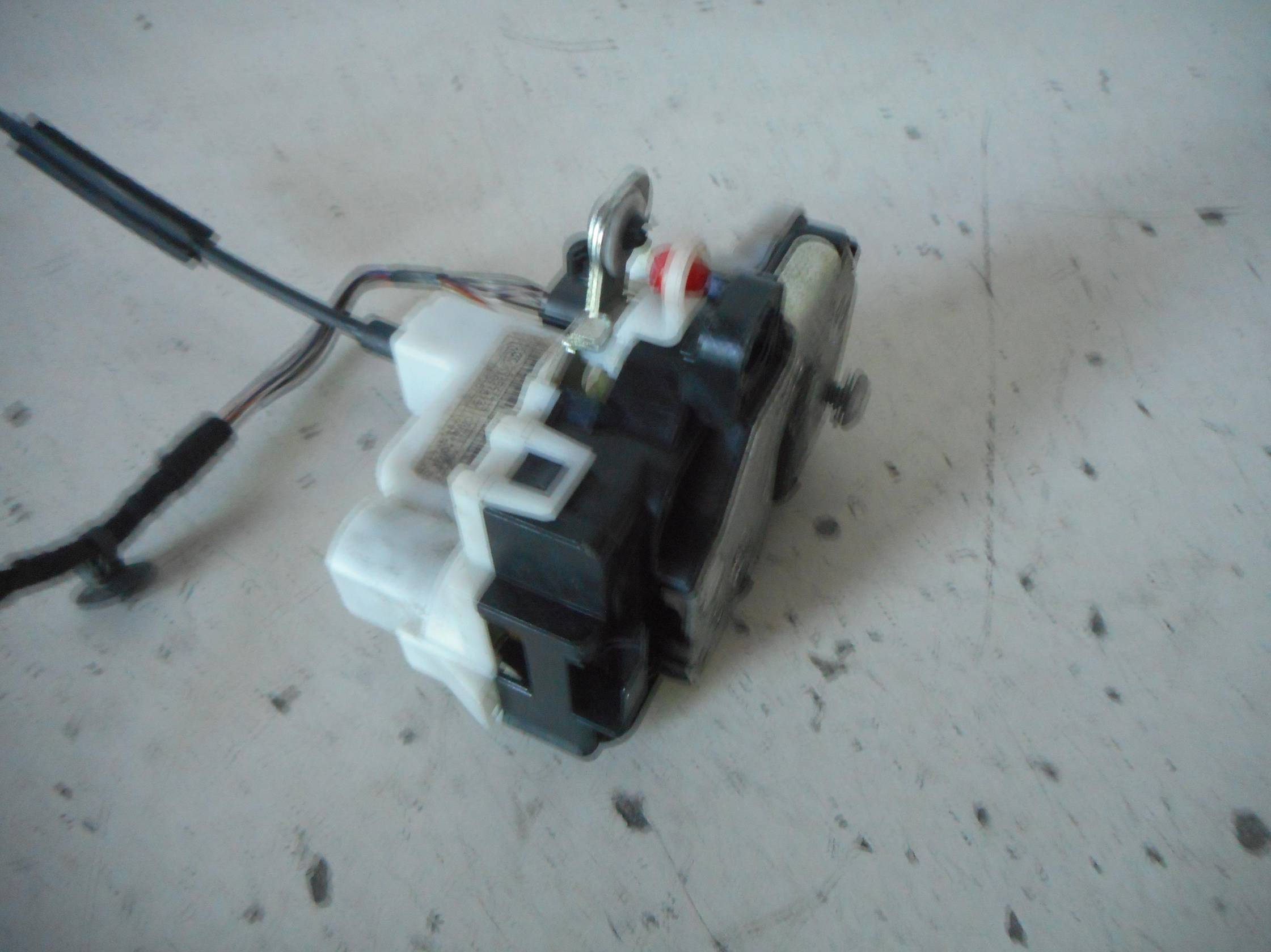 Serratura porta ant. sx.